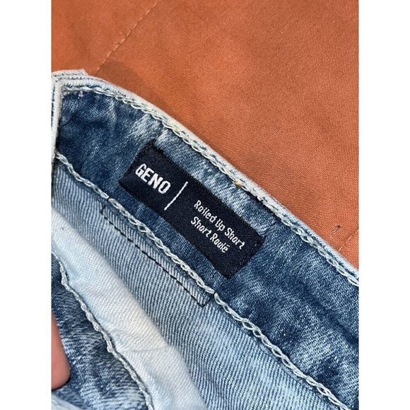 True Religion Geno  Acid Wash Denim Roll-Up Shorts Size 16 - Picture 6 of 10